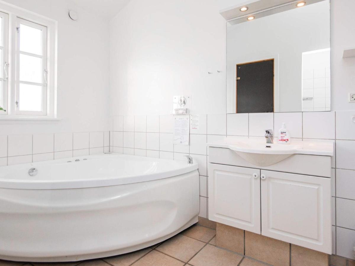 8 Person Holiday Home In Aabenraa Løjt Kirkeby Esterno foto